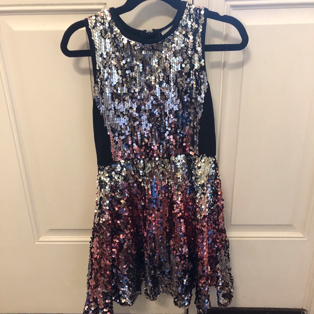 RIVER ISLAND SEQUIN DRESS
